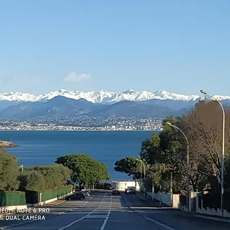 Charmantes Studio In Juan Les Pins- アパート アンティーブ