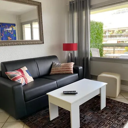 Charmantes Studio In Juan Les Pins- アパート アンティーブ